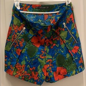 zara poppy printed shorts